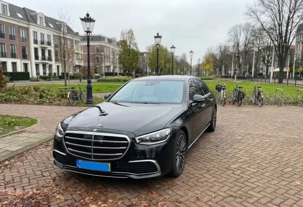 Black Mercedes-Benz E-Class estate car